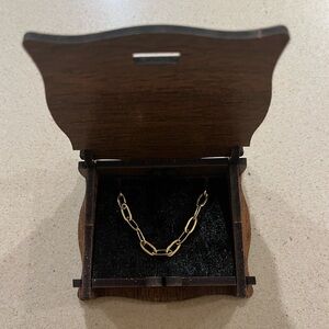Gold chain- ready to gift!